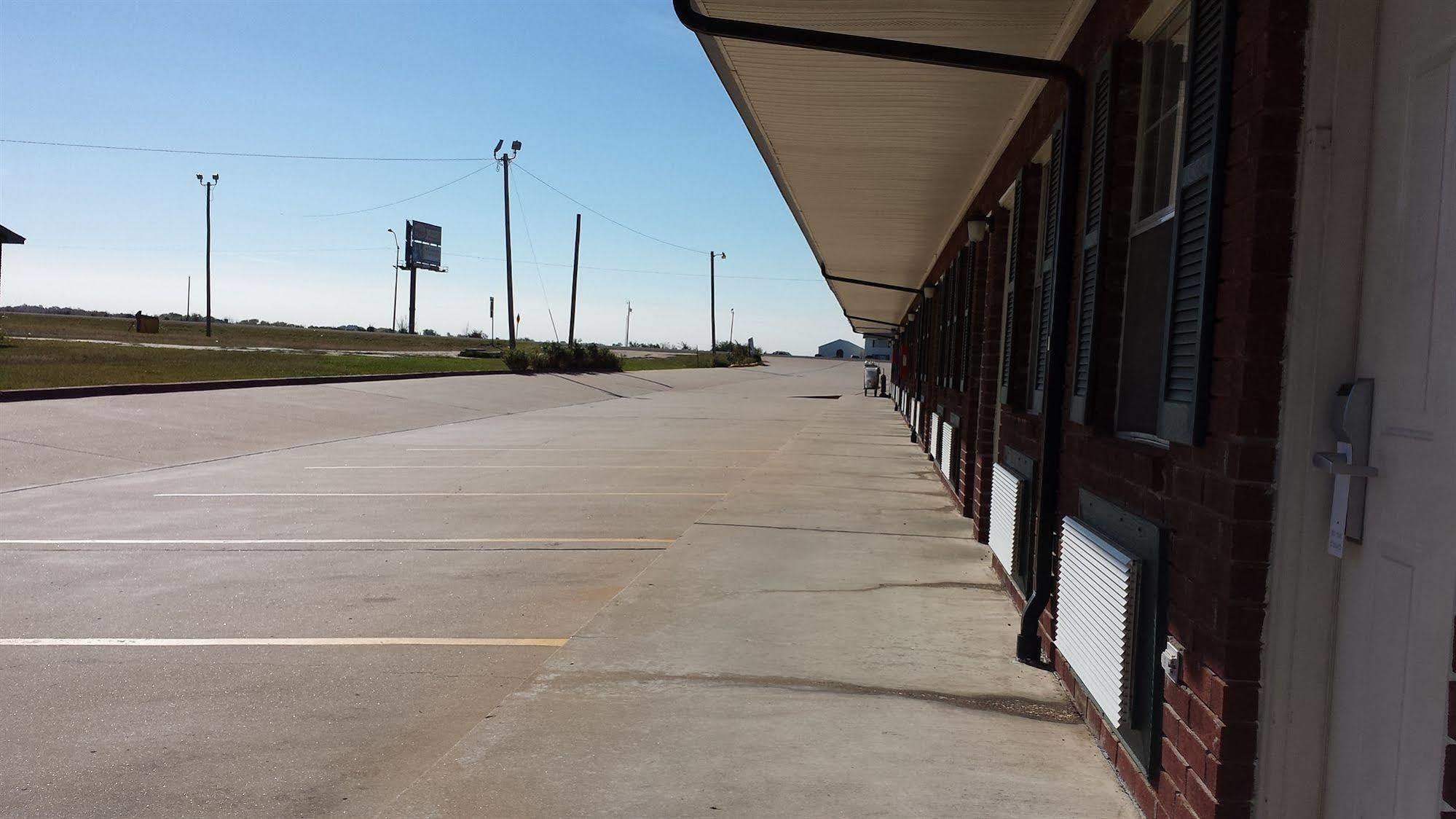 Green Country Inn Henryetta Exterior foto